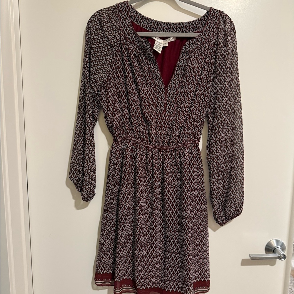 Elegant Burgundy and White Patterned Dress